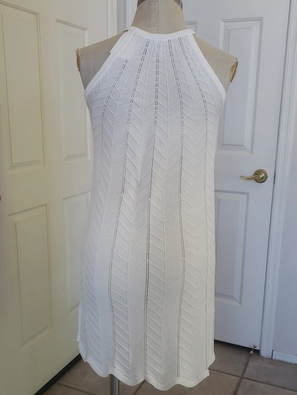 💐 Joie White Cotton Knit Crochet Dress • Chevron Textured Sleeveless Halter XS - Picture 5 of 12